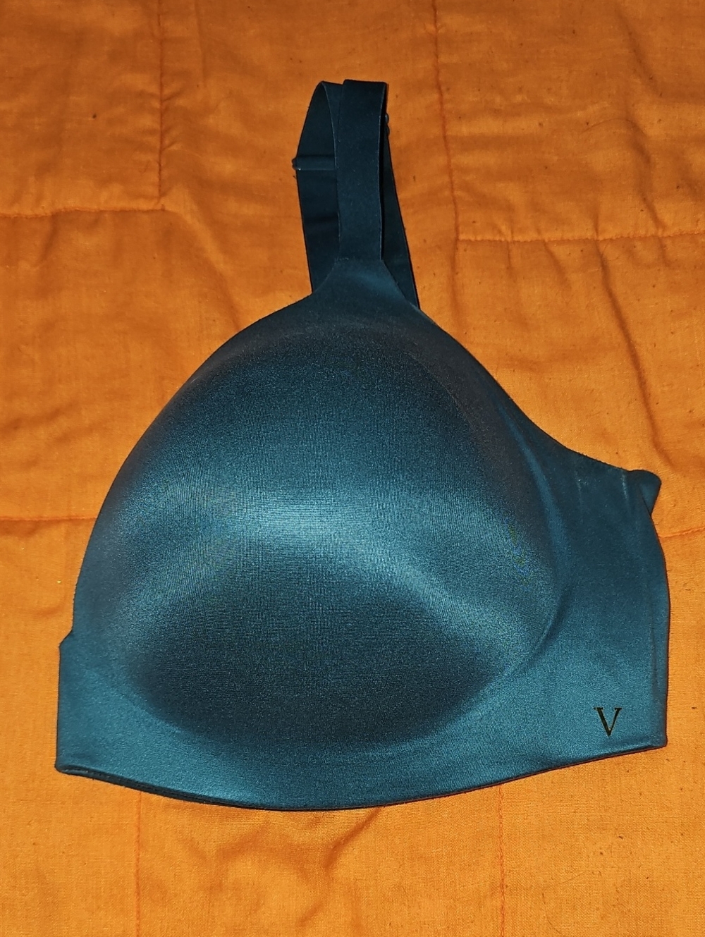 Victoria Secret Bra. Sz 38DD,Lined Demi. Like NEW Condition Beautiful!